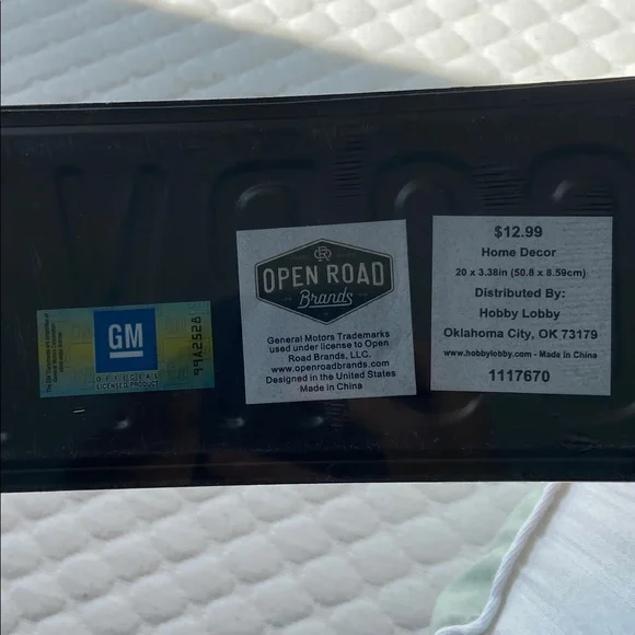 Corvette BLVD home decor - Picture 3 of 3